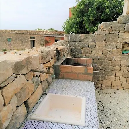 Il Baglio Di Kharrub Rural Guest House Ferienhaus