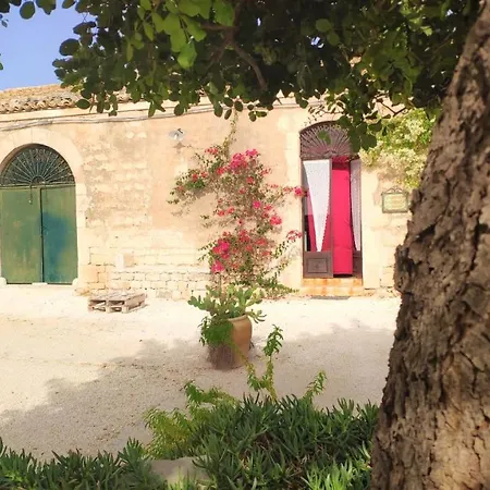 Il Baglio Di Kharrub Rural Guest House Ferienhaus