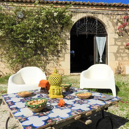 Il Baglio Di Kharrub Rural Guest House Ferienhaus
