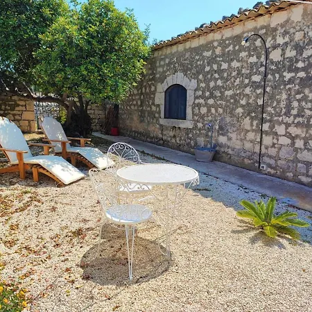 Il Baglio Di Kharrub Rural Guest House Ferienhaus