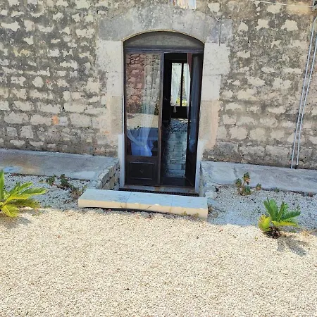 Ferienhaus Il Baglio Di Kharrub Rural Guest House Pozzallo